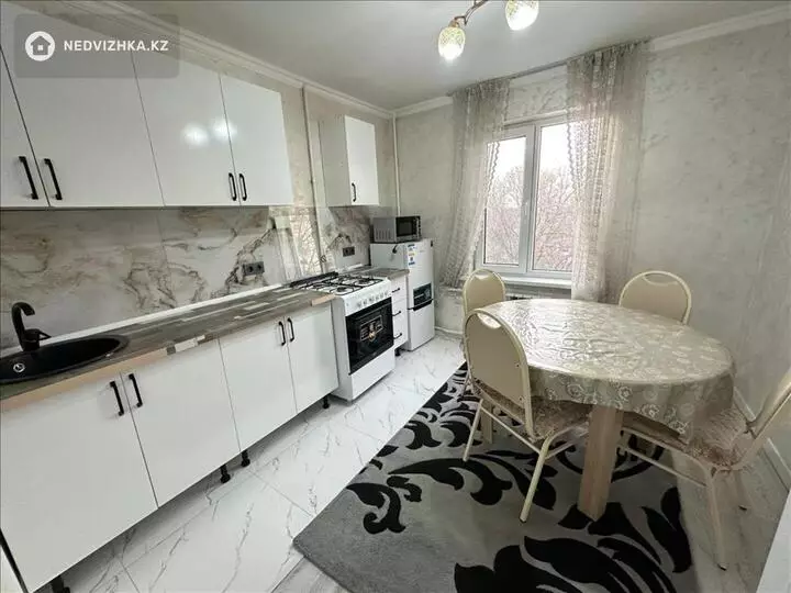 72 м², 3-комнатная квартира, этаж 4 из 5, 72 м², изображение - 1