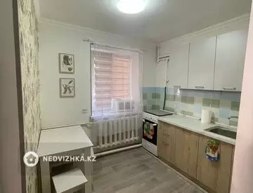 2-комнатная квартира, этаж 1 из 4, 38 м²