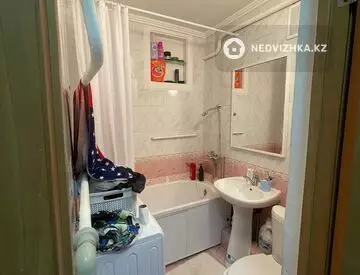 2-комнатная квартира, этаж 1 из 4, 38 м²