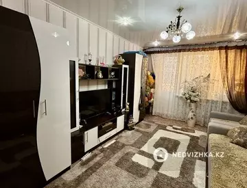 3-комнатная квартира, этаж 2 из 5, 60 м²