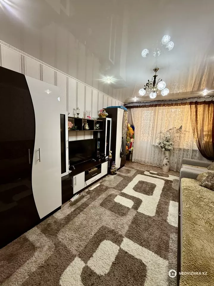 60 м², 3-комнатная квартира, этаж 2 из 5, 60 м², изображение - 1