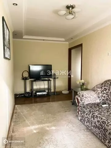 3-комнатная квартира, этаж 4 из 5, 59 м²