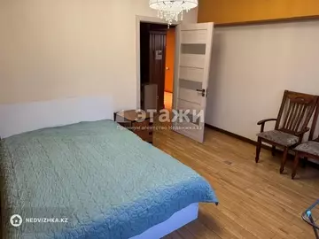 89.9 м², 3-комнатная квартира, этаж 4 из 5, 90 м², на длительный срок, изображение - 1