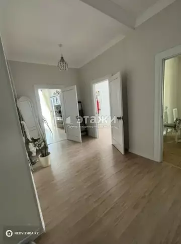 4-комнатная квартира, этаж 7 из 9, 115 м²