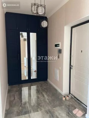 2-комнатная квартира, этаж 2 из 10, 63 м²