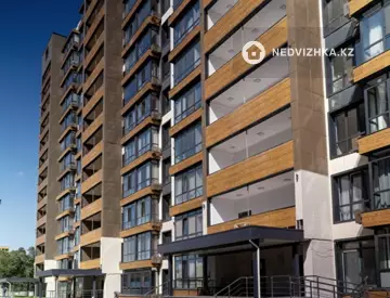 1-комнатная квартира, этаж 9 из 13, 38 м²