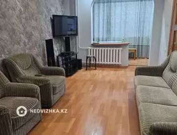 2-комнатная квартира, этаж 1 из 4, 51 м², на длительный срок