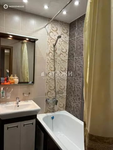 2-комнатная квартира, этаж 4 из 4, 56 м²