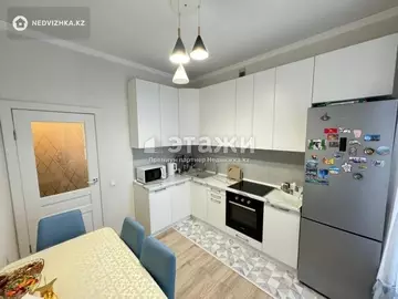 1-комнатная квартира, этаж 10 из 10, 38 м²
