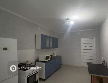 1-комнатная квартира, этаж 1 из 9, 50 м², по часам