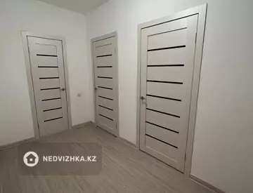 1-комнатная квартира, этаж 1 из 9, 50 м², по часам