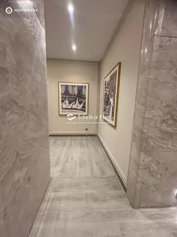 4-комнатная квартира, этаж 10 из 20, 136 м²