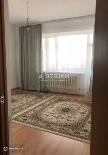 4-комнатная квартира, этаж 4 из 13, 183 м²