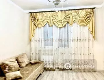 4-комнатная квартира, этаж 8 из 12, 110 м²