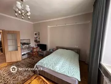 3-комнатная квартира, этаж 1 из 3, 82 м²