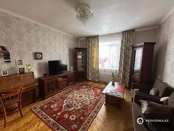 82.2 м², 3-комнатная квартира, этаж 1 из 3, 82 м², изображение - 1