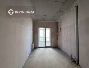 3-комнатная квартира, этаж 3 из 10, 84 м²