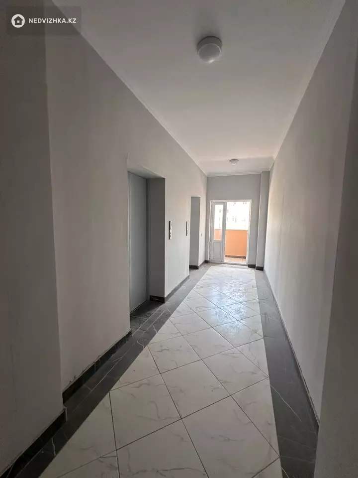 71 м², 2-комнатная квартира, этаж 3 из 10, 71 м², изображение - 1