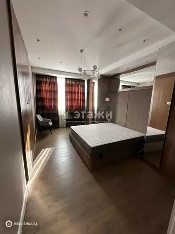 3-комнатная квартира, этаж 25 из 25, 130 м²