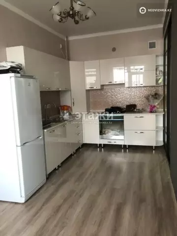 1-комнатная квартира, этаж 6 из 10, 52 м²