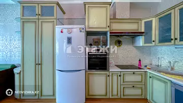 3-комнатная квартира, этаж 15 из 17, 130 м², на длительный срок