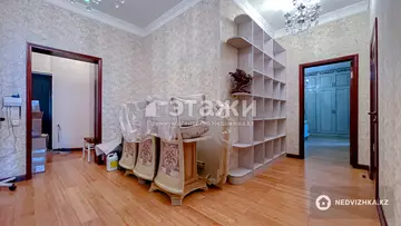3-комнатная квартира, этаж 15 из 17, 130 м², на длительный срок