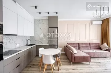 2-комнатная квартира, этаж 14 из 17, 50 м², на длительный срок
