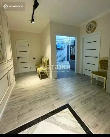 2-комнатная квартира, этаж 13 из 13, 67 м²