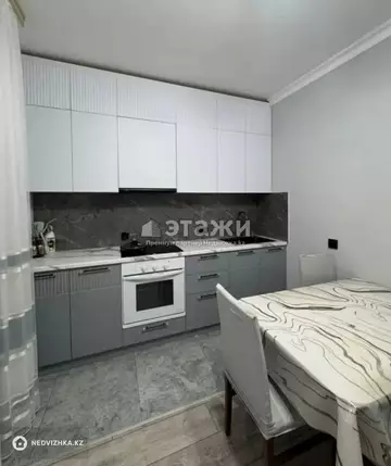 2-комнатная квартира, этаж 13 из 13, 67 м²