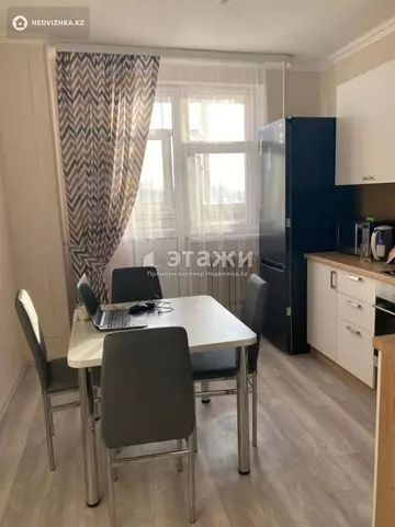 2-комнатная квартира, этаж 3 из 10, 42 м²