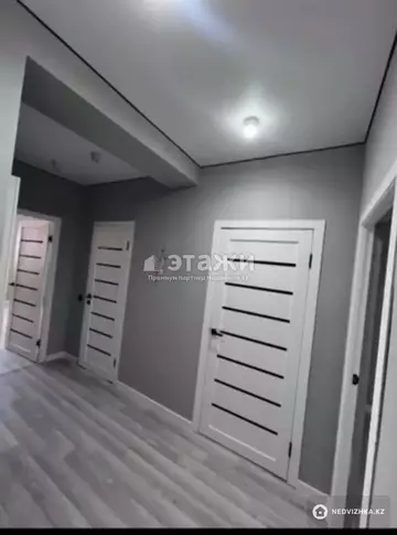 2-комнатная квартира, этаж 3 из 10, 45 м²