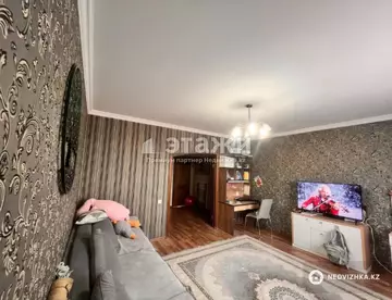 2-комнатная квартира, этаж 10 из 12, 74 м²