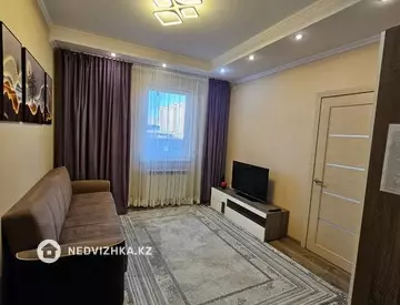2-комнатная квартира, этаж 3 из 5, 44 м², посуточно