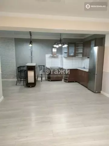 2-комнатная квартира, этаж 10 из 13, 64 м²