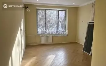 2-комнатная квартира, этаж 2 из 5, 64 м²