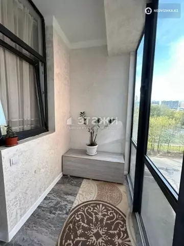 2-комнатная квартира, этаж 4 из 18, 59 м²