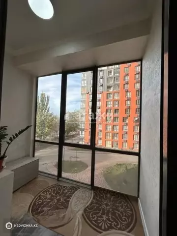 2-комнатная квартира, этаж 4 из 18, 59 м²