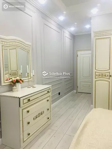 5-комнатная квартира, этаж 6 из 10, 140 м²