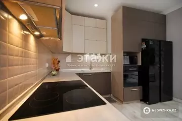 3-комнатная квартира, этаж 18 из 18, 92 м²