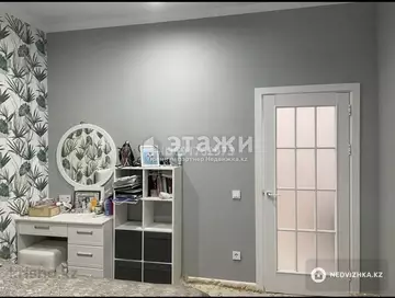 2-комнатная квартира, этаж 10 из 10, 52 м²