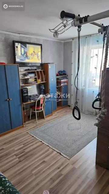 3-комнатная квартира, этаж 10 из 10, 96 м²