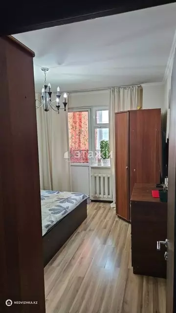 3-комнатная квартира, этаж 10 из 10, 96 м²