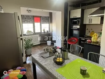 68.4 м², 2-комнатная квартира, этаж 4 из 5, 68 м², изображение - 1
