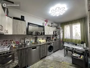 2-комнатная квартира, этаж 9 из 13, 45 м²