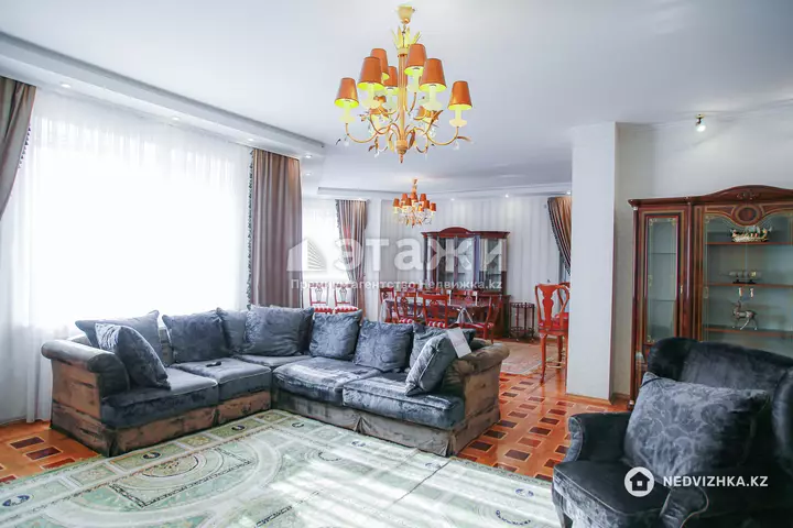 176 м², 3-комнатная квартира, этаж 4 из 9, 176 м², на длительный срок, изображение - 1