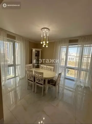 4-комнатная квартира, этаж 7 из 9, 142 м²
