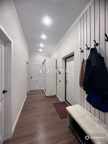 2-комнатная квартира, этаж 3 из 17, 65 м²