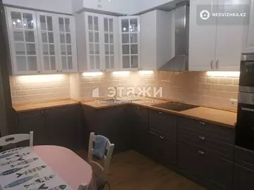 3-комнатная квартира, этаж 2 из 10, 102 м²