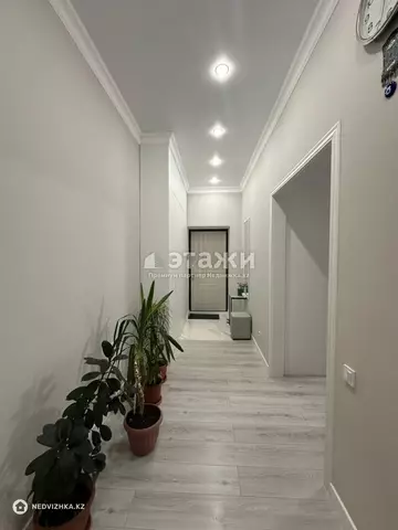 3-комнатная квартира, этаж 2 из 9, 80 м²