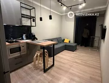 2-комнатная квартира, этаж 4 из 17, 45 м², на длительный срок